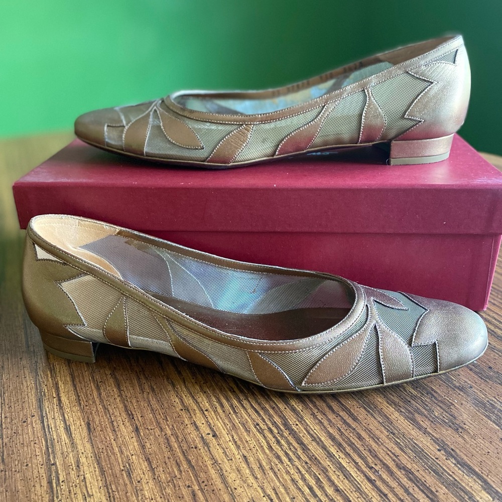 Salvatore Ferragamo Napa Calf 9 1/2 AA
